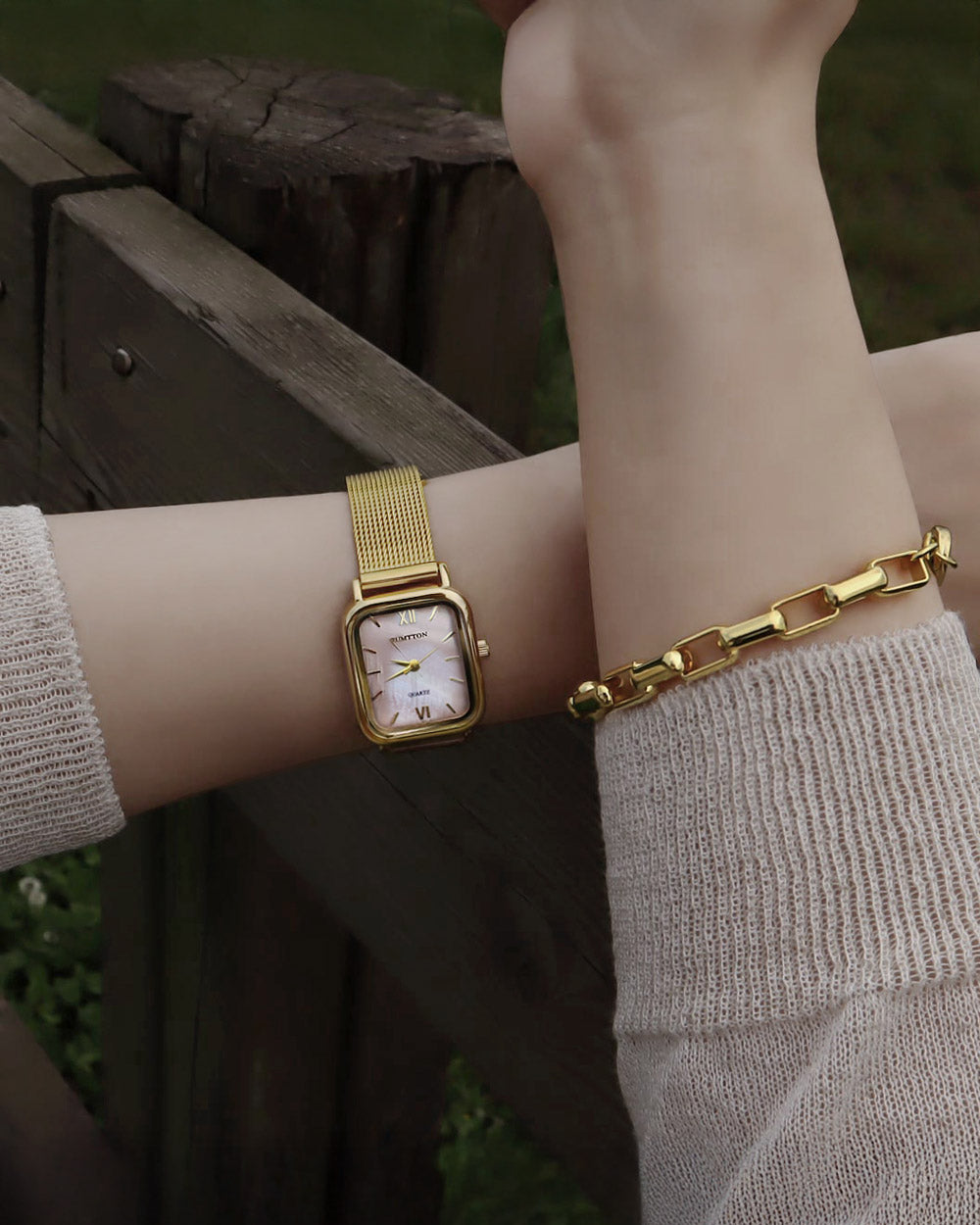 シェルピンク真珠の母メッシュバンド腕時計Harborゴールド