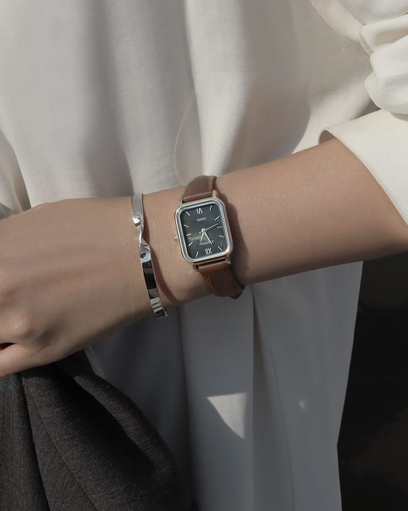 Black Mother of pearl brown Leather band watch Harbor Silver