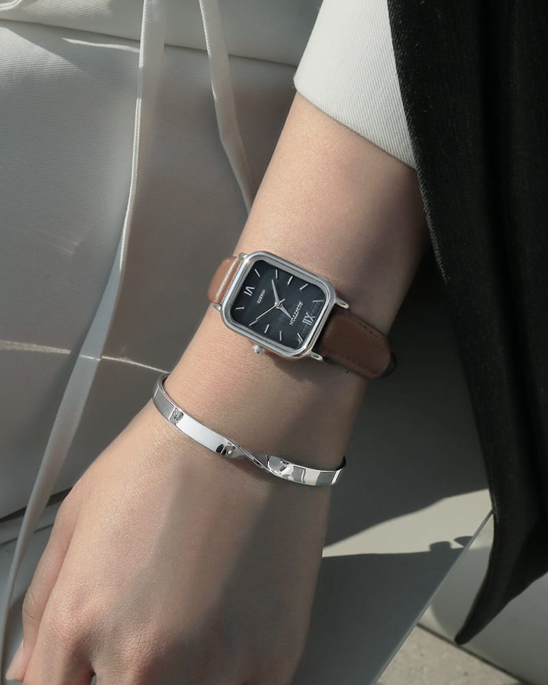 Black Mother of pearl brown Leather band watch Harbor Silver